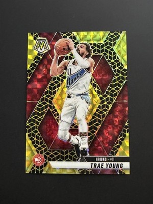 Trae Young 2024-25 Panini Mosaic /10 Gold Spectris FOTL Atlanta Hawks #110